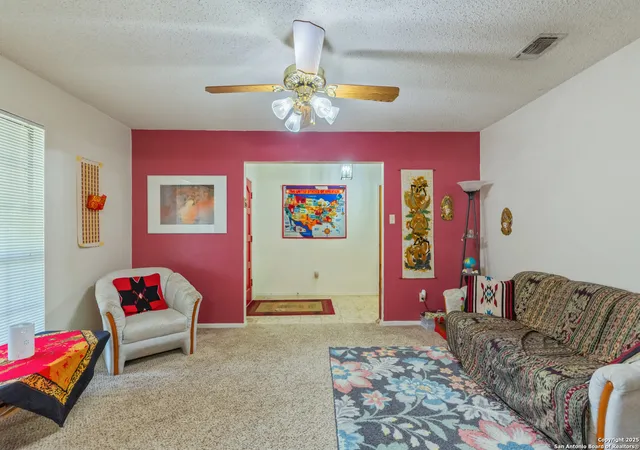 Photo 4 of Sale Pending at 8902 Hetherington, San Antonio, TX 78240 | MLS# 1882197 | Listing updated on 2025-09-25