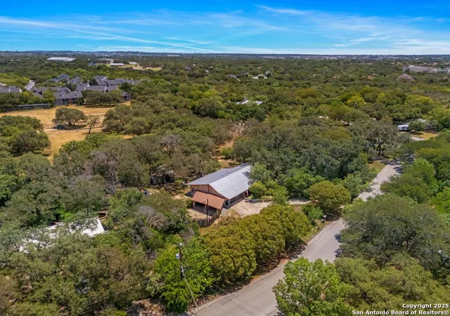 Photo 3 of Sale Pending at 9230 E Valley View Lane, San Antonio, TX 78217 | MLS# 1882228 | Listing updated on 2025-09-14