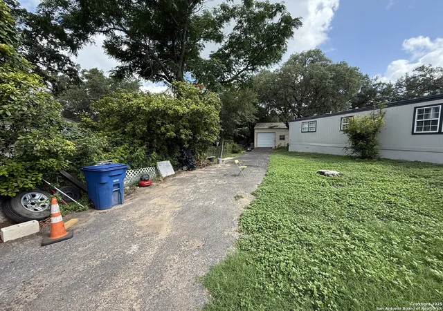 Photo 2 of Manufactured home for sale at 11943 Manzanita, San Antonio, TX 78245 | MLS# 1882289 | Listing updated on 2026-02-01