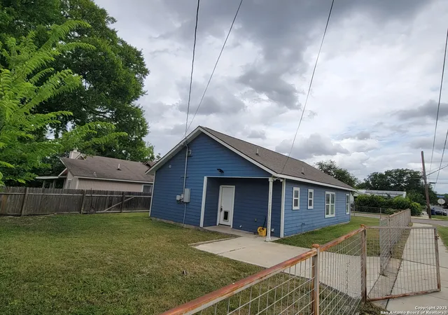23rd image of 3402 W Salinas, San Antonio, TX 78207 | MLS# 1882376