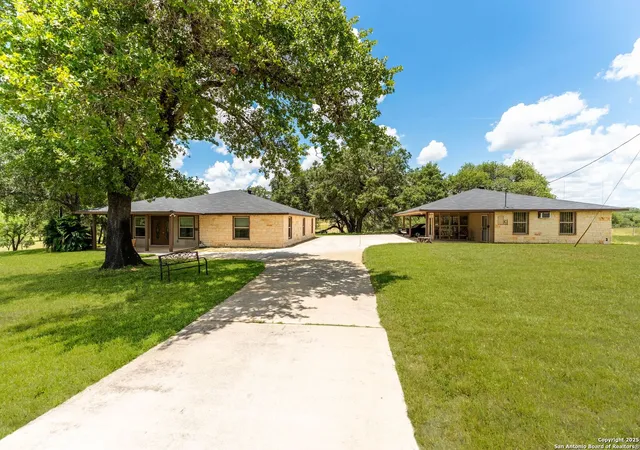2nd image of 103 Misty Bend, Floresville, TX 78114 | MLS# 1882415
