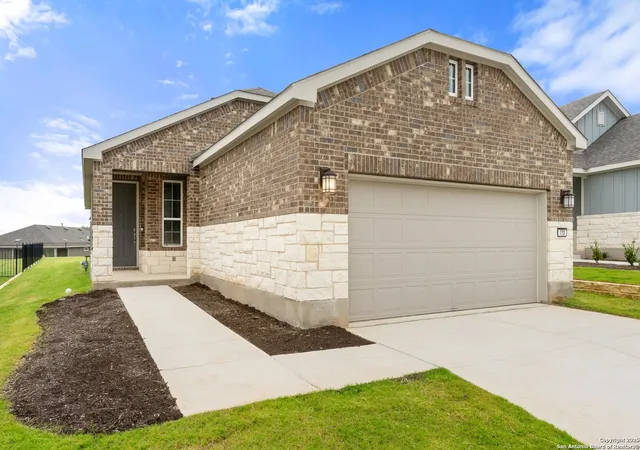 Photo 3 of Sale Pending at 2083 Green Ash Ave, New Braunfels, TX 78132 | MLS# 1882474 | Listing updated on 2026-01-12