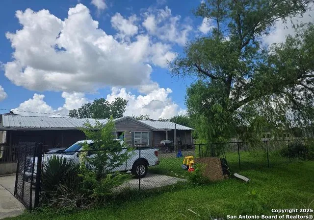 1st image of 2426 N Battlebell, Highlands, TX 77562 | MLS# 1882533