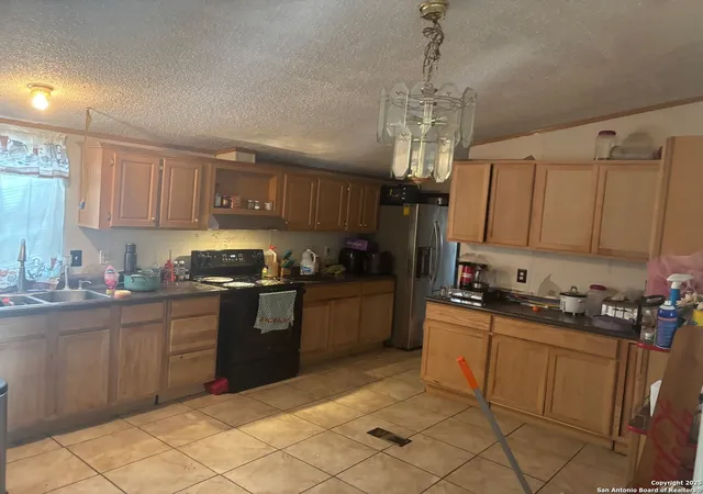 4th image of 2426 N Battlebell, Highlands, TX 77562 | MLS# 1882533