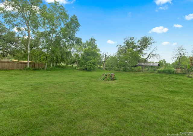 30th image of 1604 J St, Floresville, TX 78114 | MLS# 1882656
