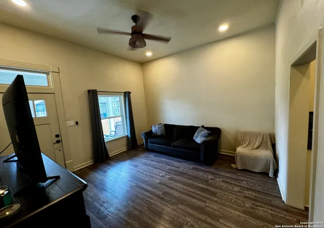 Photo 4 of Single family home for sale at 329 Blaine, San Antonio, TX 78202 | MLS# 1882808 | Listing updated on 2025-07-21