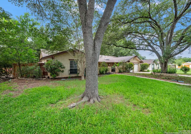 Photo 3 of Single family home for sale at 5645 Parkcrest, Windcrest, TX 78239 | MLS# 1882834 | Listing updated on 2025-09-16