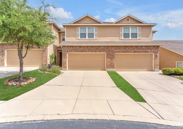 Photo 2 of Sale Pending at 3807 Tuscan Winter, San Antonio, TX 78260 | MLS# 1882894 | Listing updated on 2025-11-30