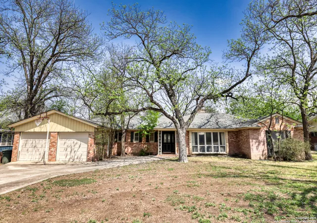 1st image of 728 N Getty St, Uvalde, TX 78801 | MLS# 1882923