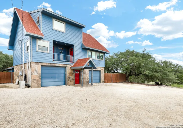 Photo 2 of Sale Pending at 727 Private Rd 1508, Bandera, TX 78003 | MLS# 1883077 | Listing updated on 2026-02-04