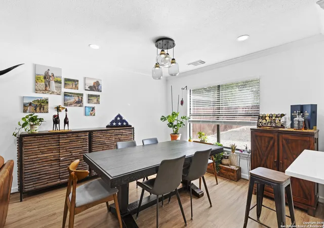 Photo 4 of Single family home for sale at 13423 Forum, Universal City, TX 78148 | MLS# 1883094 | Listing updated on 2025-12-06