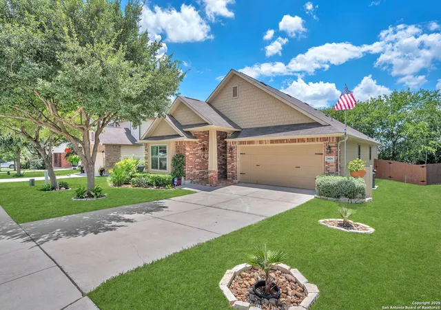 Photo 3 of Single family home for sale at 5809 Devonwood St, Cibolo, TX 78108 | MLS# 1883127 | Listing updated on 2026-02-05