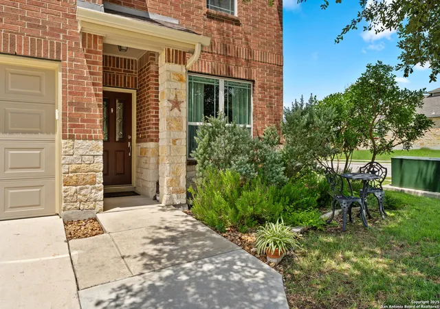 Homes for sale in Cibolo, TX | 137 Enchanted View, Cibolo, TX 78108 | MLS# 1883142