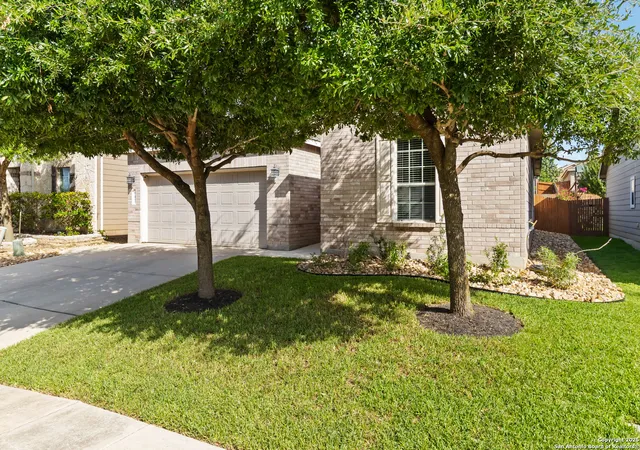 Photo 3 of Sale Pending at 647 Trinity, San Antonio, TX 78260 | MLS# 1883211 | Listing updated on 2025-11-25