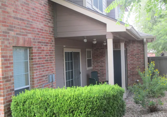 Condo for sale at 133 Chapel Hill #133, San Antonio, TX 78240 | MLS# 1883261