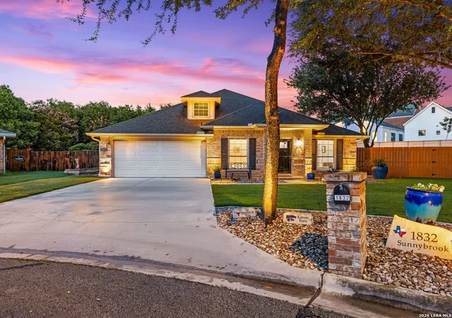 4th image of 1832 Sunnybrook, New Braunfels, TX 78130 | MLS# 1883286