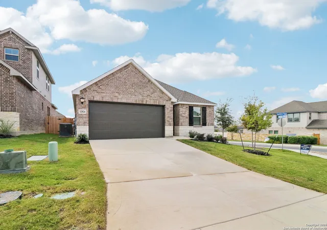 Photo 3 of Sale Pending at 12824 Lantern Tree, San Antonio, TX 78240 | MLS# 1883327 | Listing updated on 2026-01-12