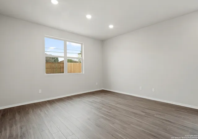 Photo 4 of Sale Pending at 9319 Graze Land Dr, San Antonio, TX 78211 | MLS# 1883344 | Listing updated on 2025-12-23