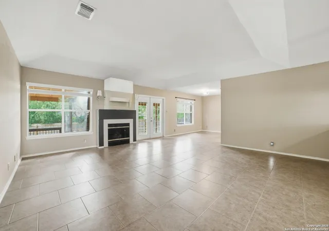 Photo 4 of Single family home for sale at 3900 Creek Spring, San Antonio, TX 78230 | MLS# 1883361 | Listing updated on 2026-03-16
