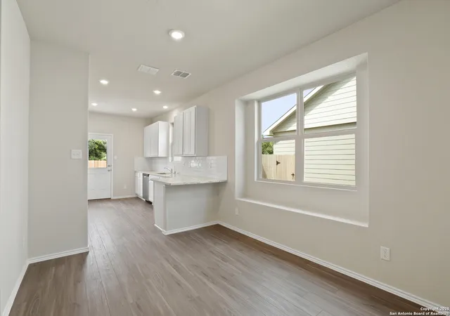 Photo 3 of Sale Pending at 3926 Somerset Shade, San Antonio, TX 78211 | MLS# 1883365 | Listing updated on 2025-09-09