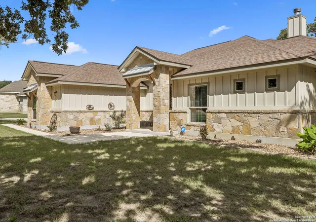 Photo 4 of Sale Pending at 164 Sendera Xing, La Vernia, TX 78121 | MLS# 1883410 | Listing updated on 2025-09-06