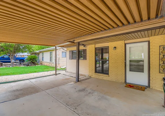 Photo 2 of Sale Pending at 11718 Casa Pinto, San Antonio, TX 78233 | MLS# 1883415 | Listing updated on 2026-02-07