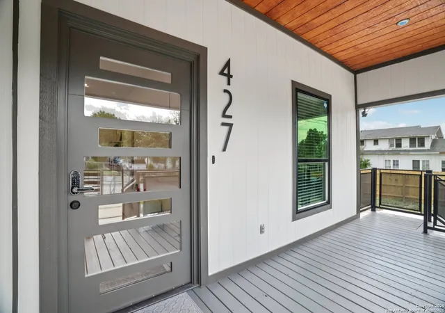 Photo 3 of Sale Pending at 427 Cass, San Antonio, TX 78204 | MLS# 1883433 | Listing updated on 2025-11-12
