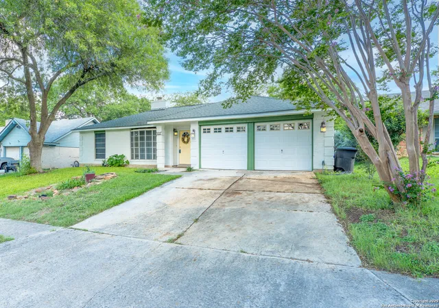 Photo 3 of Sale Pending at 6407 Ridge Pass, San Antonio, TX 78233 | MLS# 1883490 | Listing updated on 2026-02-10