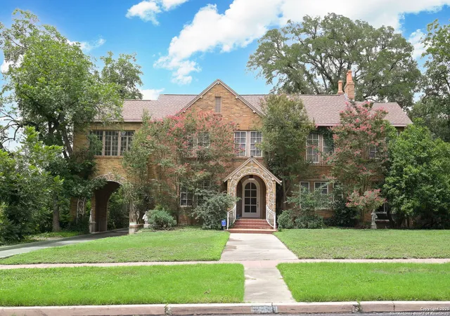 1st image of 225 W Summit, San Antonio, TX 78212 | MLS# 1883501