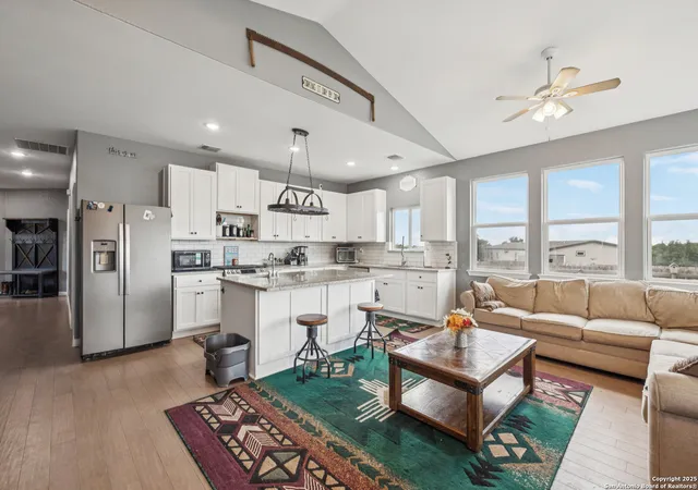 Photo 3 of Single family home for sale at 718 Chip Shot, Spring Branch, TX 78070 | MLS# 1883527 | Listing updated on 2025-10-25