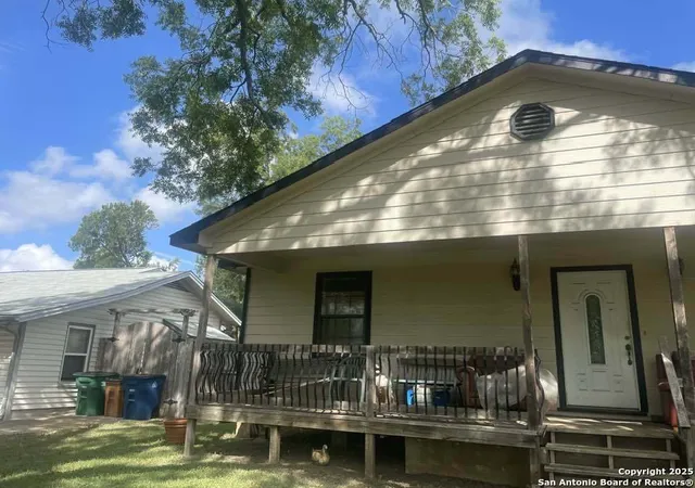 2nd image of 4604 Gillis St, Austin, TX 78745 | MLS# 1883546