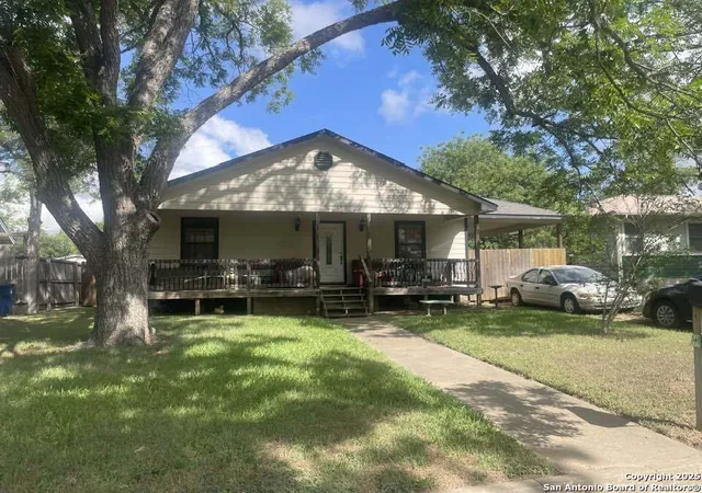 3rd image of 4604 Gillis St, Austin, TX 78745 | MLS# 1883546