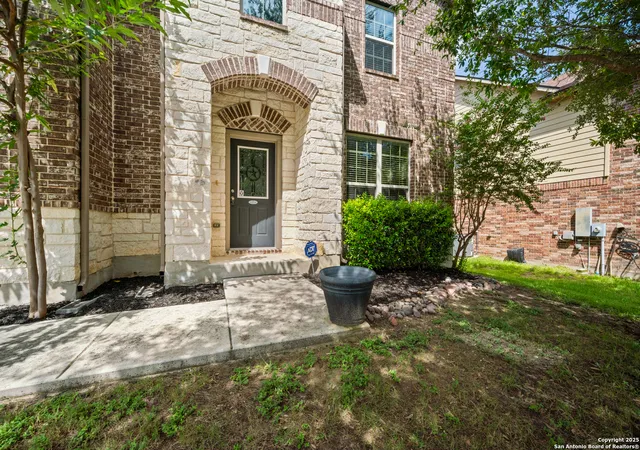 Photo 3 of Single family home for sale at 5133 Timber Spgs, Schertz, TX 78108 | MLS# 1883554 | Listing updated on 2025-09-12