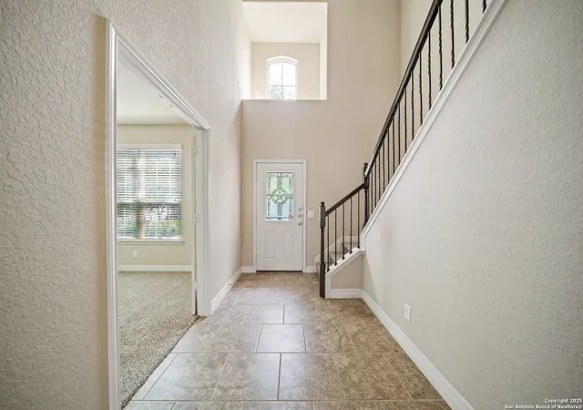 Photo 4 of Single family home for sale at 5133 Timber Spgs, Schertz, TX 78108 | MLS# 1883554 | Listing updated on 2025-09-12