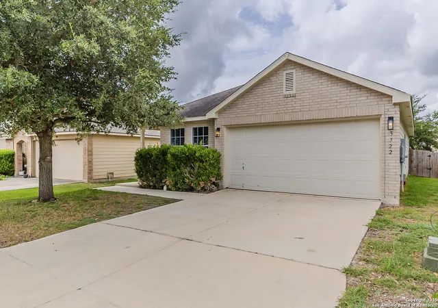 Photo 2 of Sale Pending at 3722 Crimson Star, San Antonio, TX 78261 | MLS# 1883578 | Listing updated on 2025-12-06