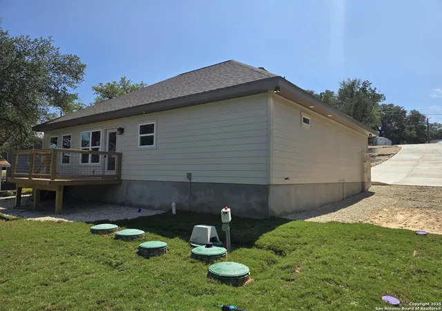 Photo 4 of Single family home for sale at 1645 Pecan Circle, Canyon Lake, TX 78133 | MLS# 1883586 | Listing updated on 2025-09-26