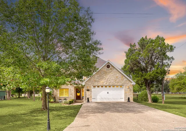 Photo 3 of Sale Pending at 218 Deerwood, Bandera, TX 78003 | MLS# 1883656 | Listing updated on 2026-01-26
