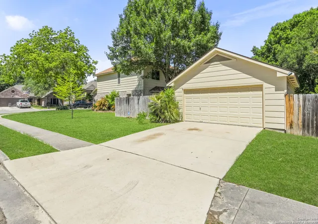 Photo 2 of Sale Pending at 1001 Grey Feather, Schertz, TX 78154 | MLS# 1883689 | Listing updated on 2026-01-29