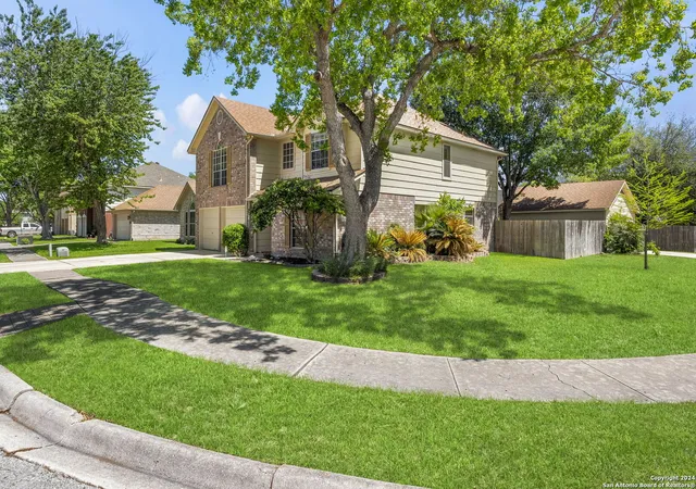 Photo 3 of Sale Pending at 1001 Grey Feather, Schertz, TX 78154 | MLS# 1883689 | Listing updated on 2026-01-29