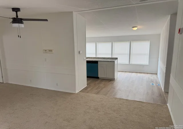 Photo 4 of Manufactured home for sale at 23139 Hickory Shadow, Elmendorf, TX 78112 | MLS# 1883704 | Listing updated on 2025-08-26