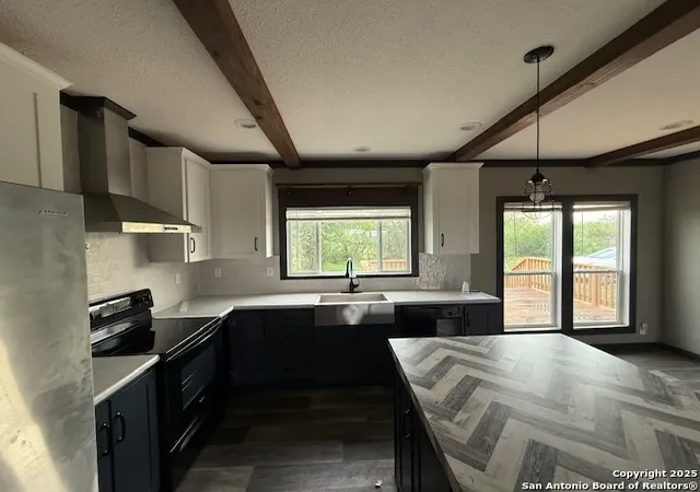 Photo 3 of Sale Pending at 404 Prairie 4653, Hondo, TX 78861 | MLS# 1883710 | Listing updated on 2025-12-02