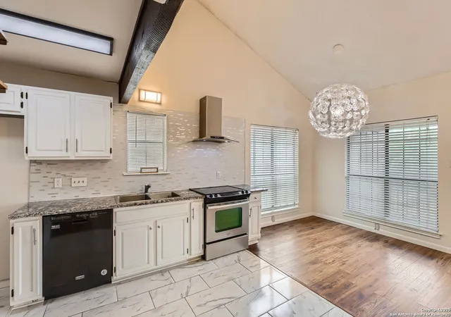 4th image of 8611 Datapoint #68, San Antonio, TX 78229 | MLS# 1883755