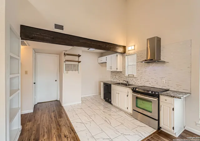 5th image of 8611 Datapoint #68, San Antonio, TX 78229 | MLS# 1883755