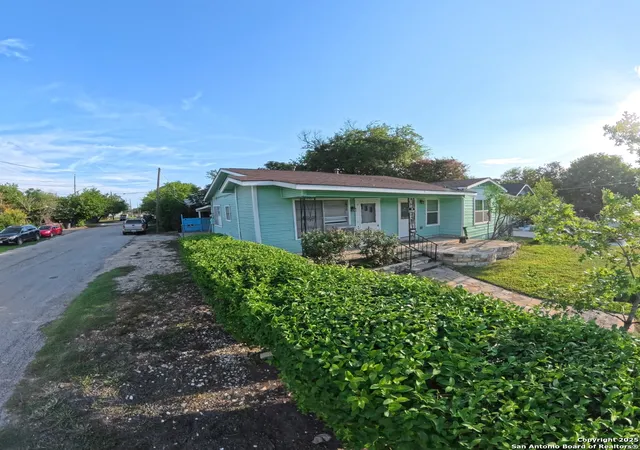 2nd image of 3402 W Travis, San Antonio, TX 78207 | MLS# 1883757