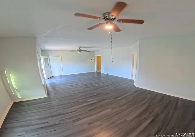 Photo 4 of Single family home for sale at 3402 W Travis, San Antonio, TX 78207 | MLS# 1883757 | Listing updated on 2025-07-25