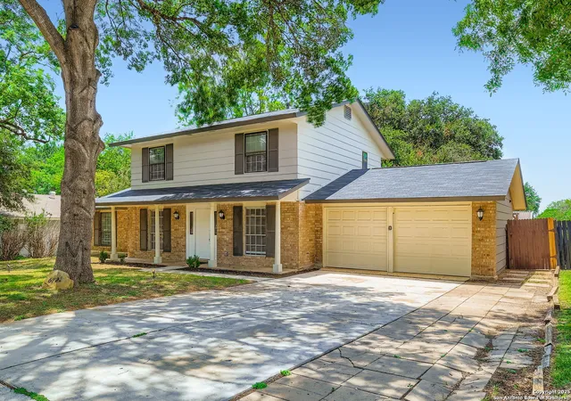 Photo 2 of Sale Pending at 6722 Buckley, San Antonio, TX 78239 | MLS# 1883798 | Listing updated on 2026-02-20