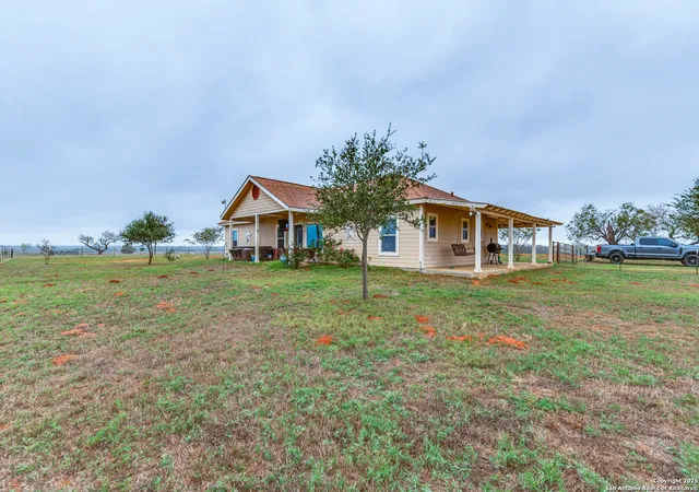 Homes for sale in Stockdale, TX | 2217 County Road 412, Stockdale, TX 78160 | MLS# 1883805