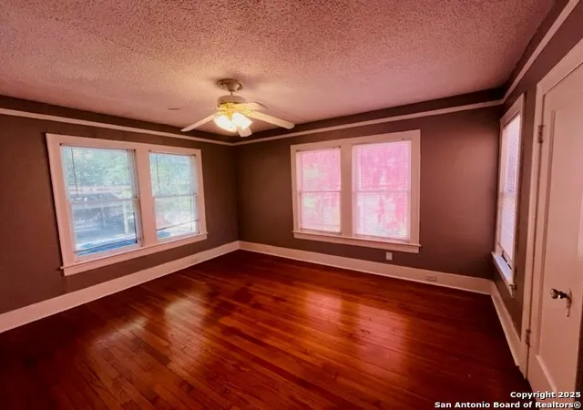 Photo 4 of House for sale at 415 W Hollywood Ave, San Antonio, TX 78212 | MLS# 1883986 | Listing updated on 2025-07-25