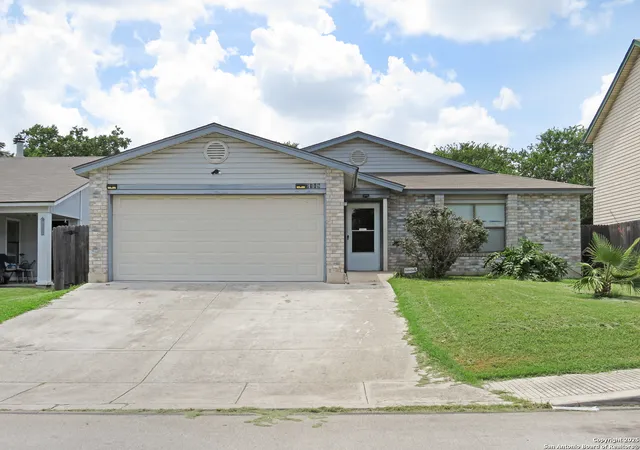Photo 2 of Sale Pending at 7119 Western Trl, San Antonio, TX 78244 | MLS# 1884004 | Listing updated on 2025-12-05