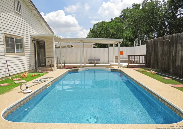 Photo 1 of Sale Pending at 7119 Western Trl, San Antonio, TX 78244 | MLS# 1884004 | Listing updated on 2025-12-05